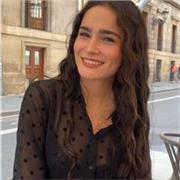 Tengo 19 años y soy estudiante de ingeniería matemática, con disponibilidad en Vitoria y una experiencia de 2 años